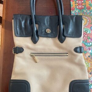 Vintage Tory Burch handbag. Cream and black.